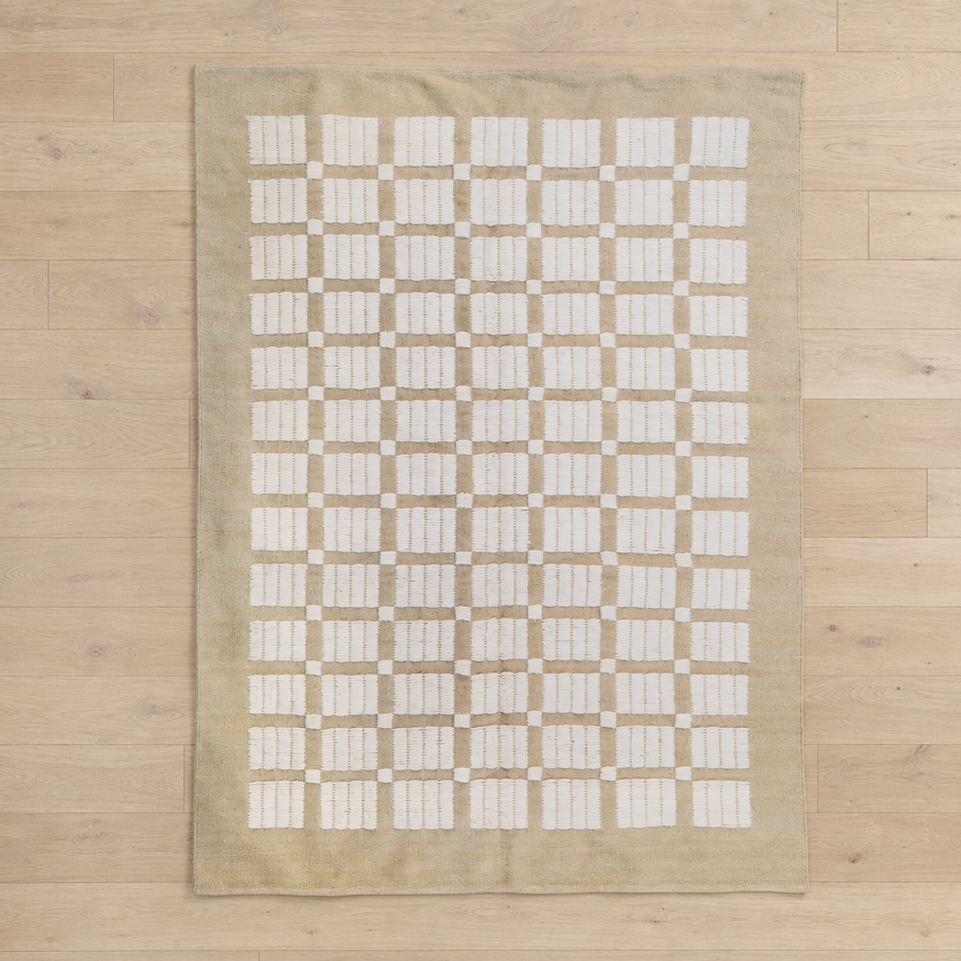 Bond Rug — Hand-Woven Wool
